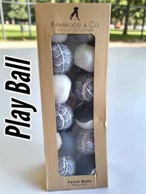 NWT Kenwood Stylish Dog Pet Living Geometric Plush Fetch White Blue Balls 12 Pk